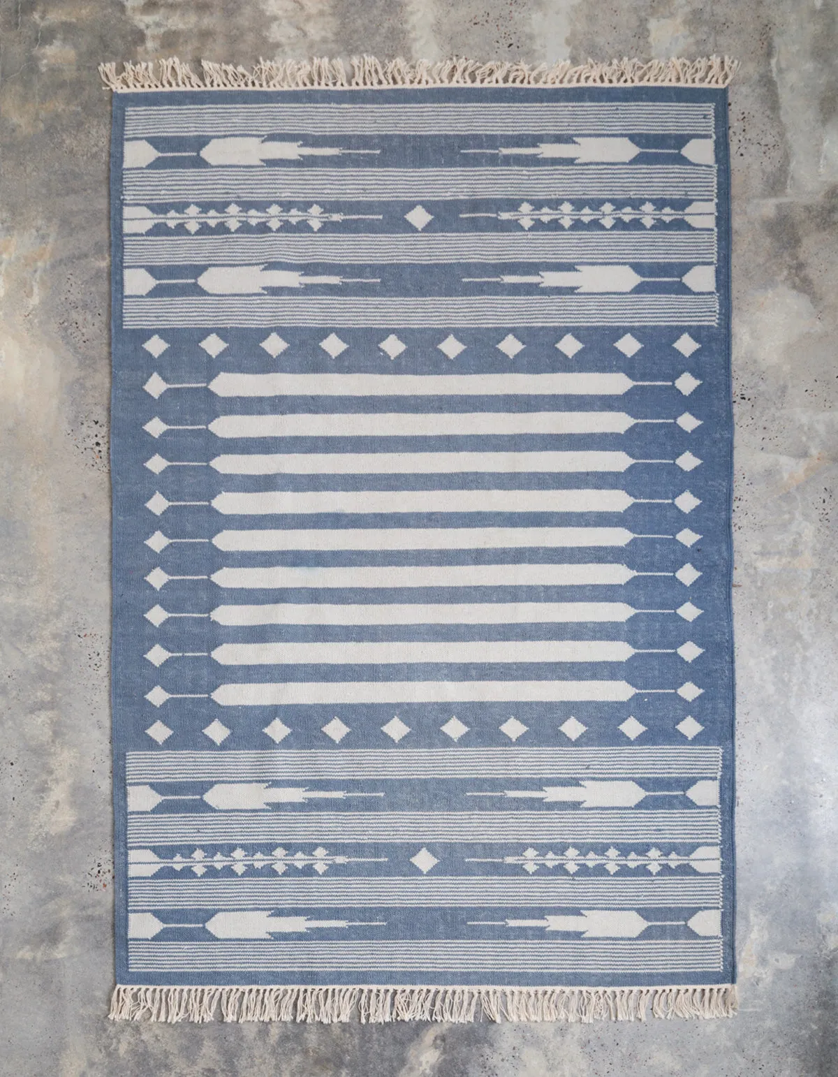 Arrow Head Flat Weave Rug