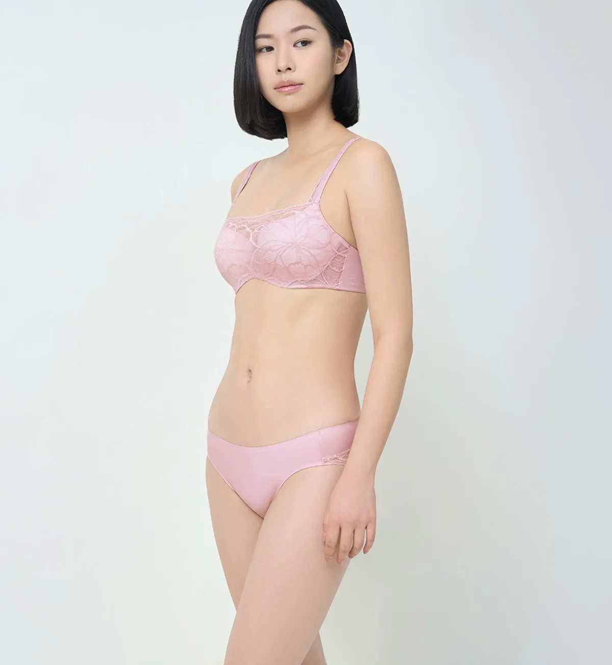 Body Make Up Illusion Lace High Leg Brief