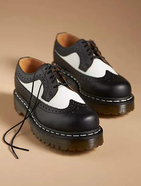DR. MARTENS 3989 BLACK WHITE