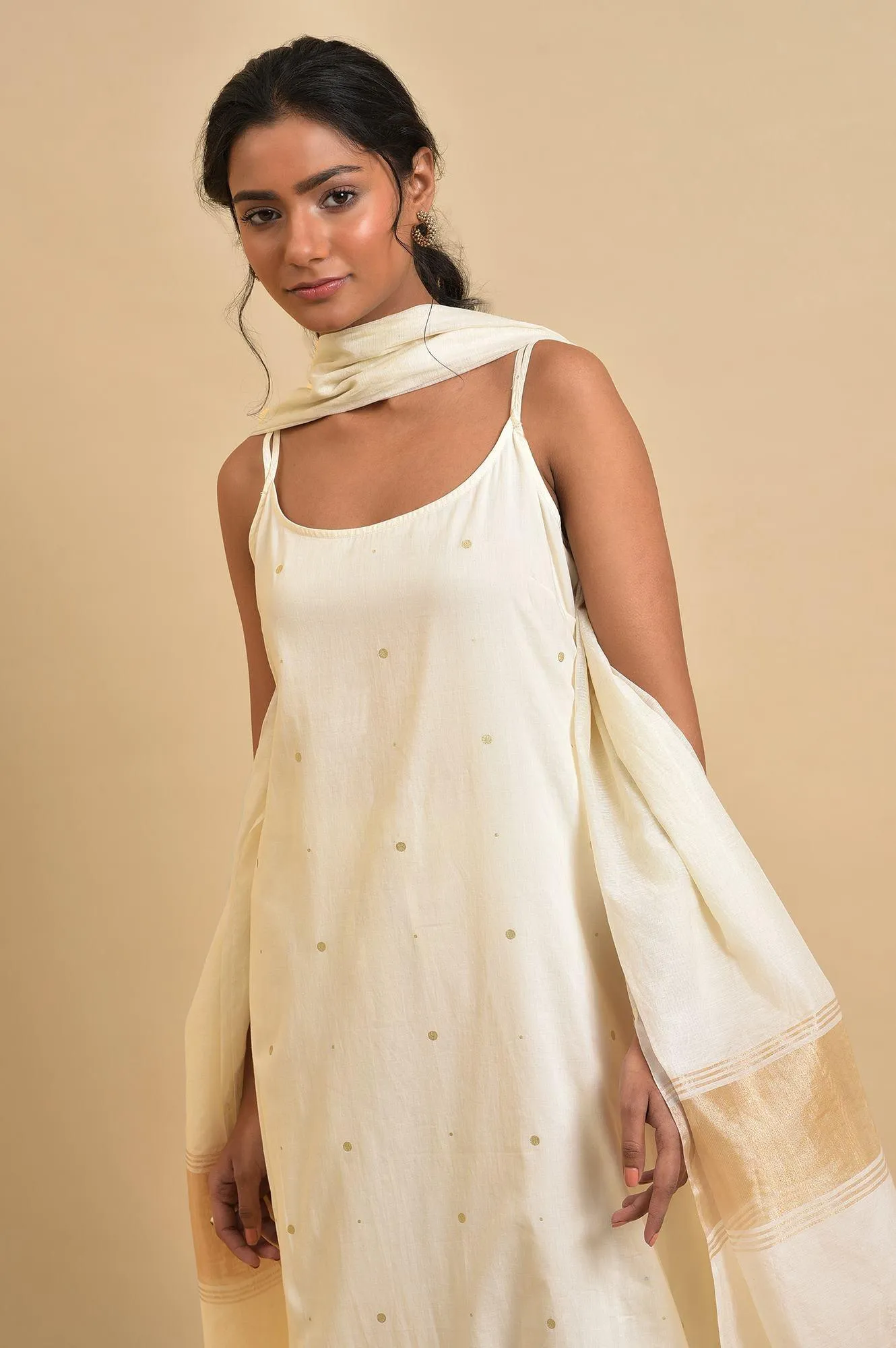 Ecru Slip kurta Set With Inner