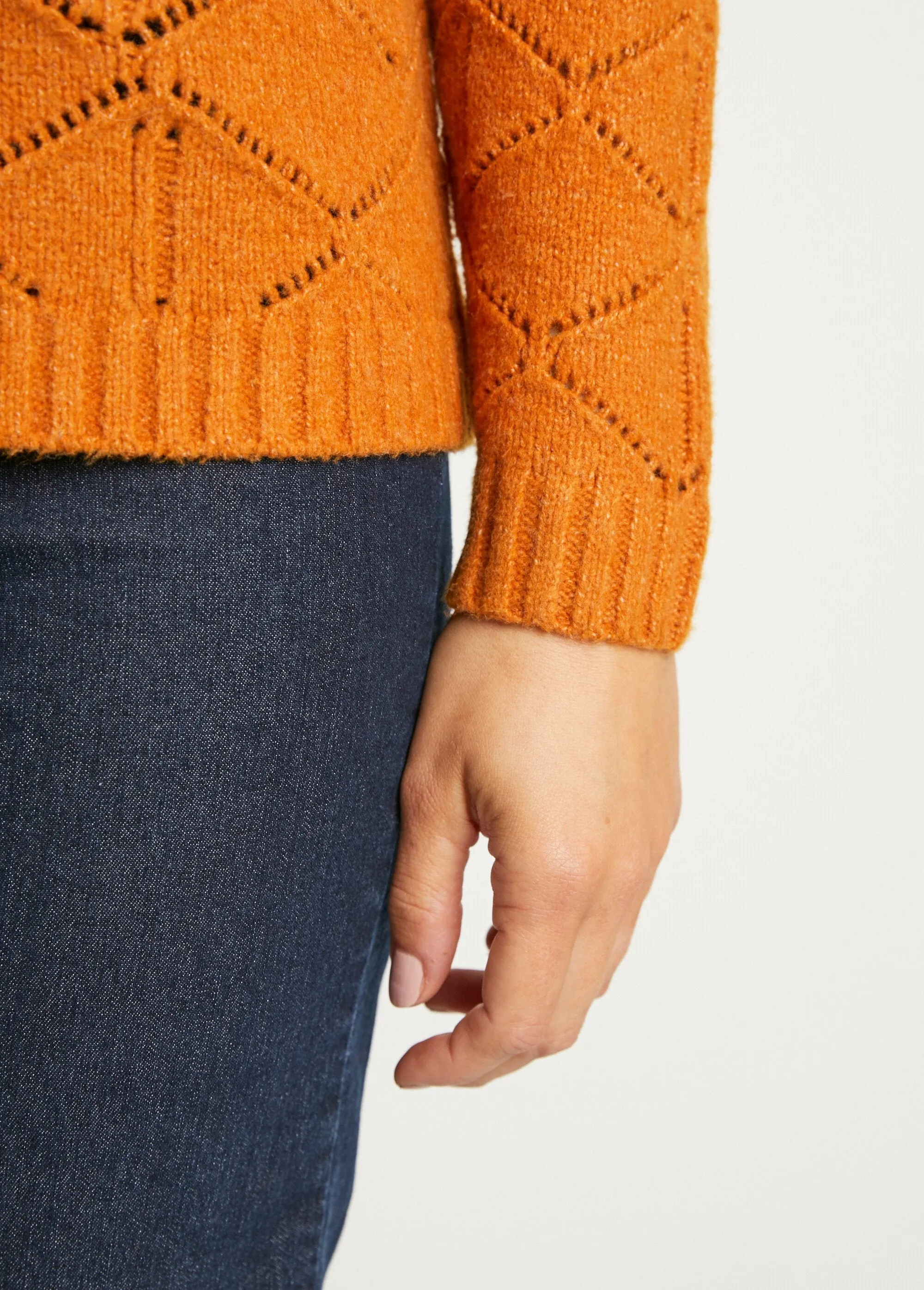 Gilet court ajouré col V boutonné uni