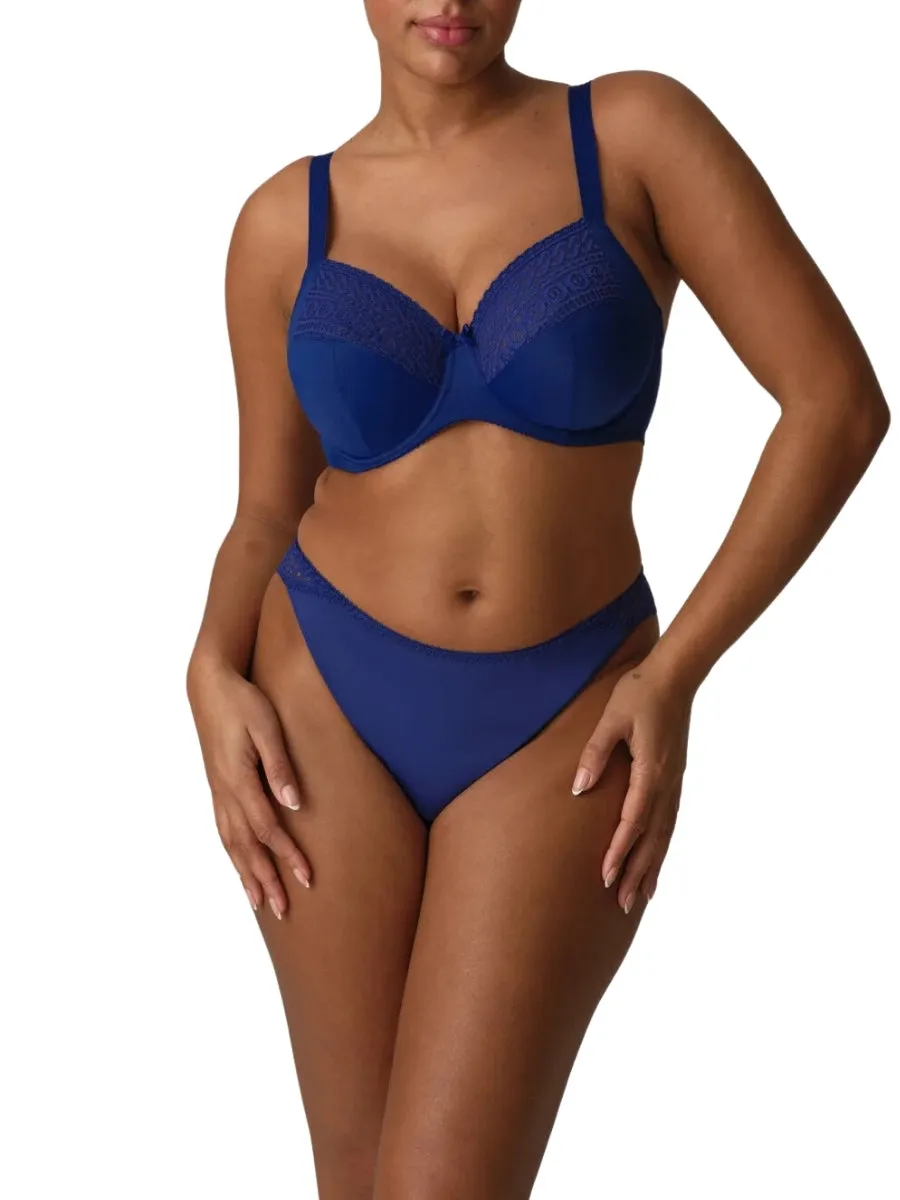 Montara Thong