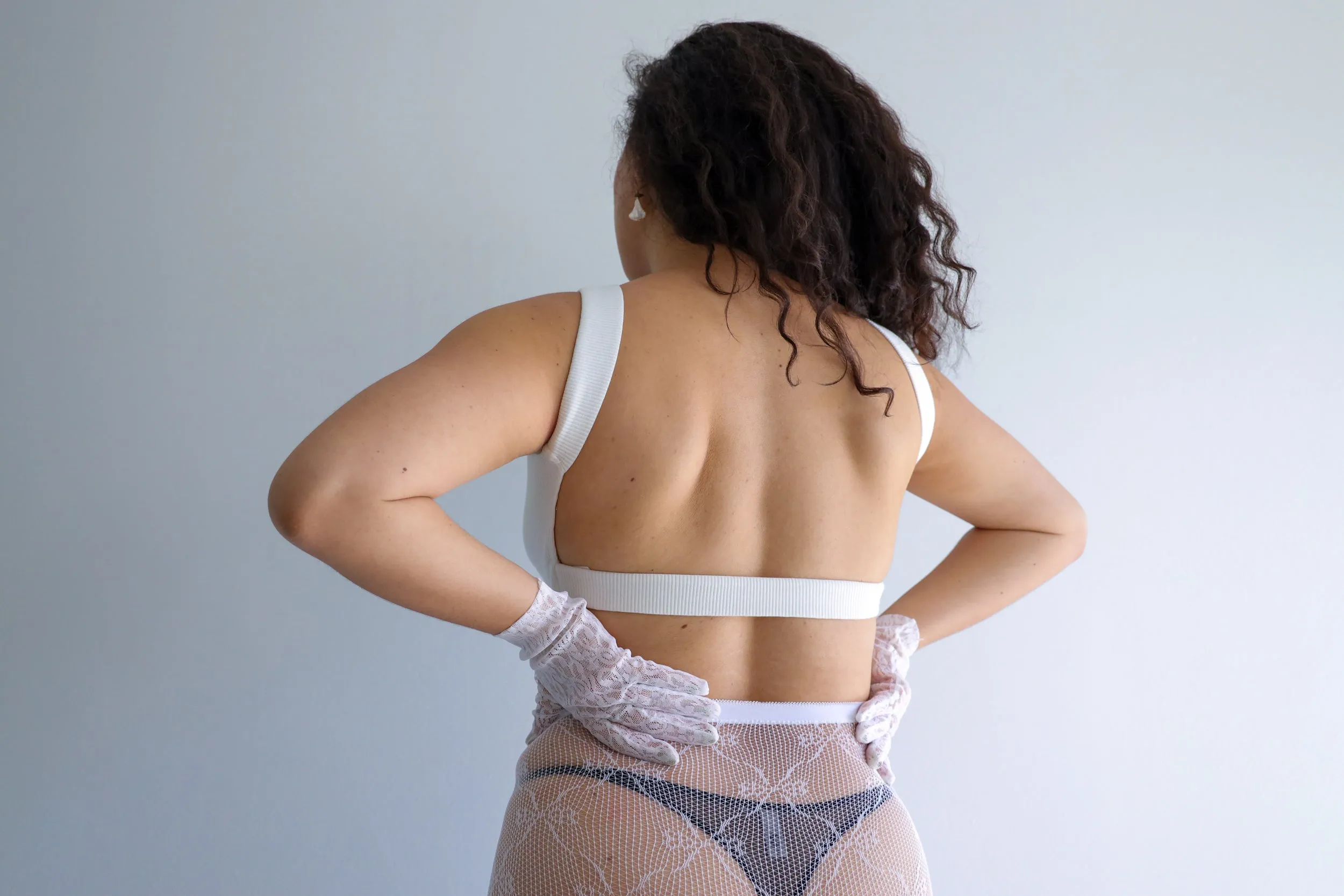 Vintage White Sheer Lace Gloves